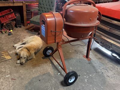 CENTRAL MACHINERY 3-1/2 cu. ft. Cement Mixer