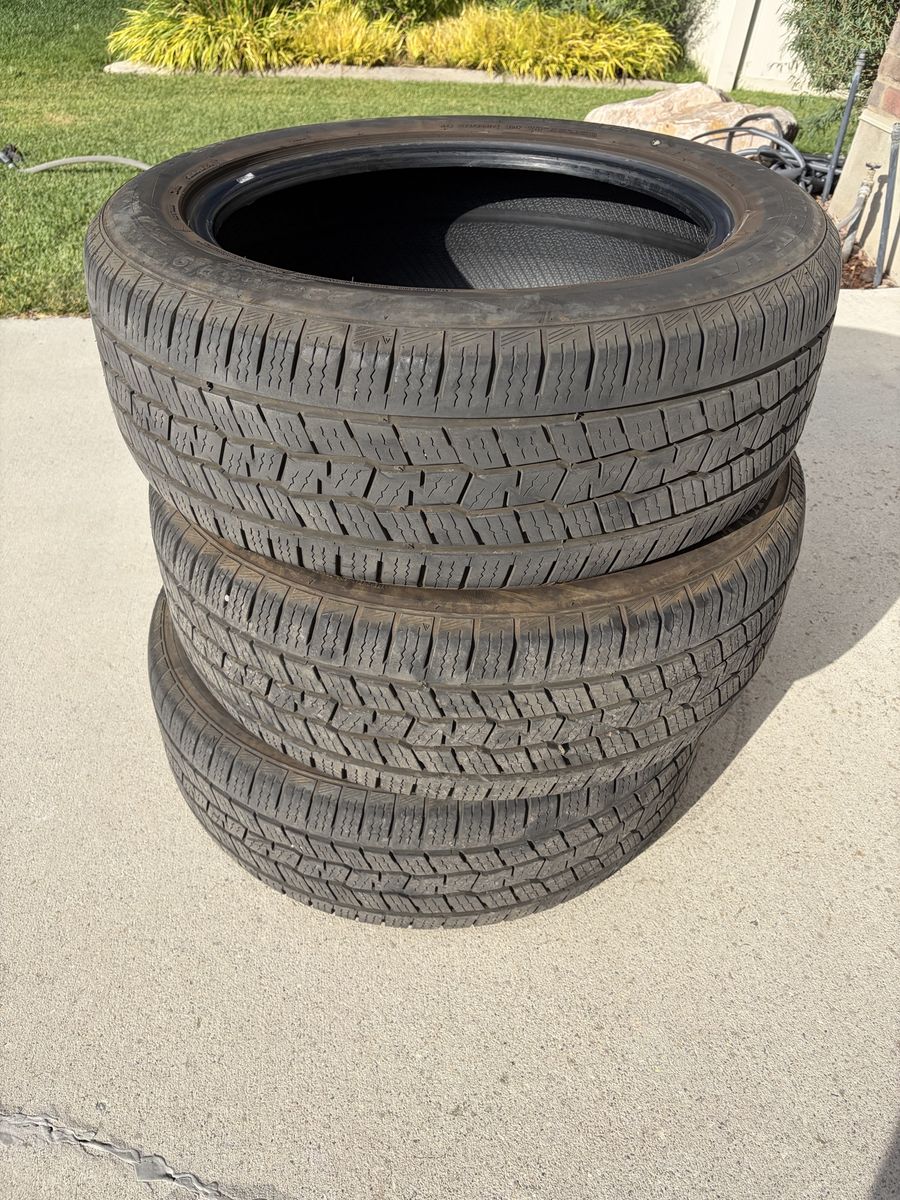 235/55R19 All Season Tires Fortune Tormenta H/T