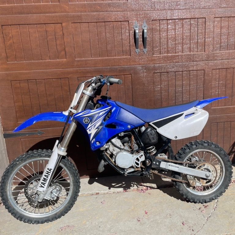 Yamaha YZ85 Dirt Bike - Blue/White