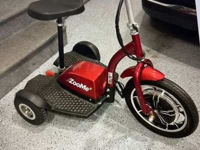 Drive Medical ZoomMe 3-Wheel Electric Mobility Scooter