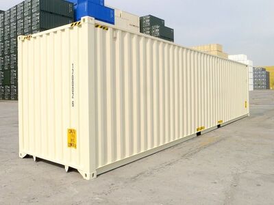 40-foot containers, offering ample space and versatility