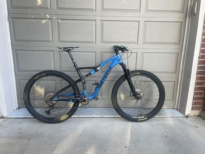 2022 Spry Centaurus Carbon (Large)