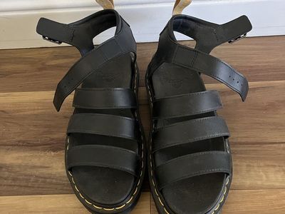 Doc Marten, women’s sandals size 9