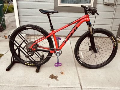 XS Trek XCALIBER 7