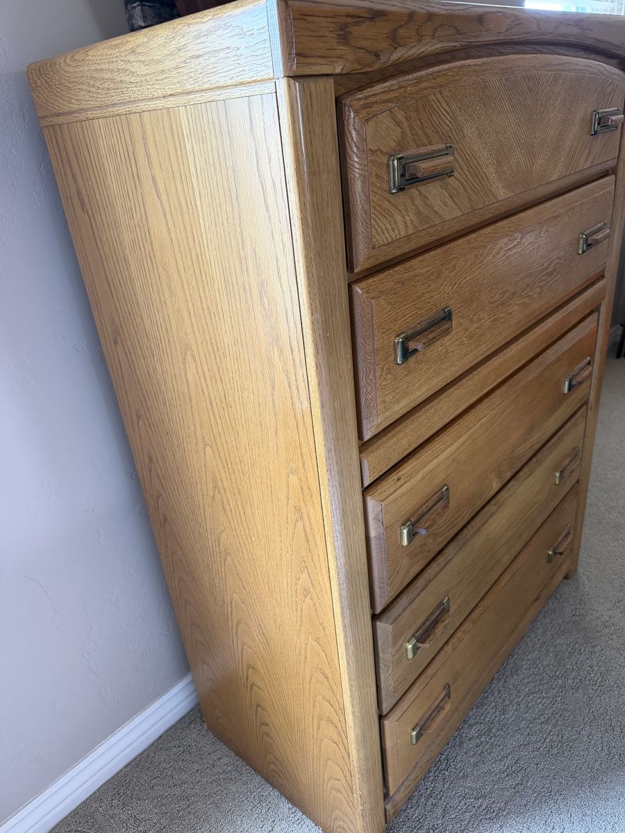 Main image 6