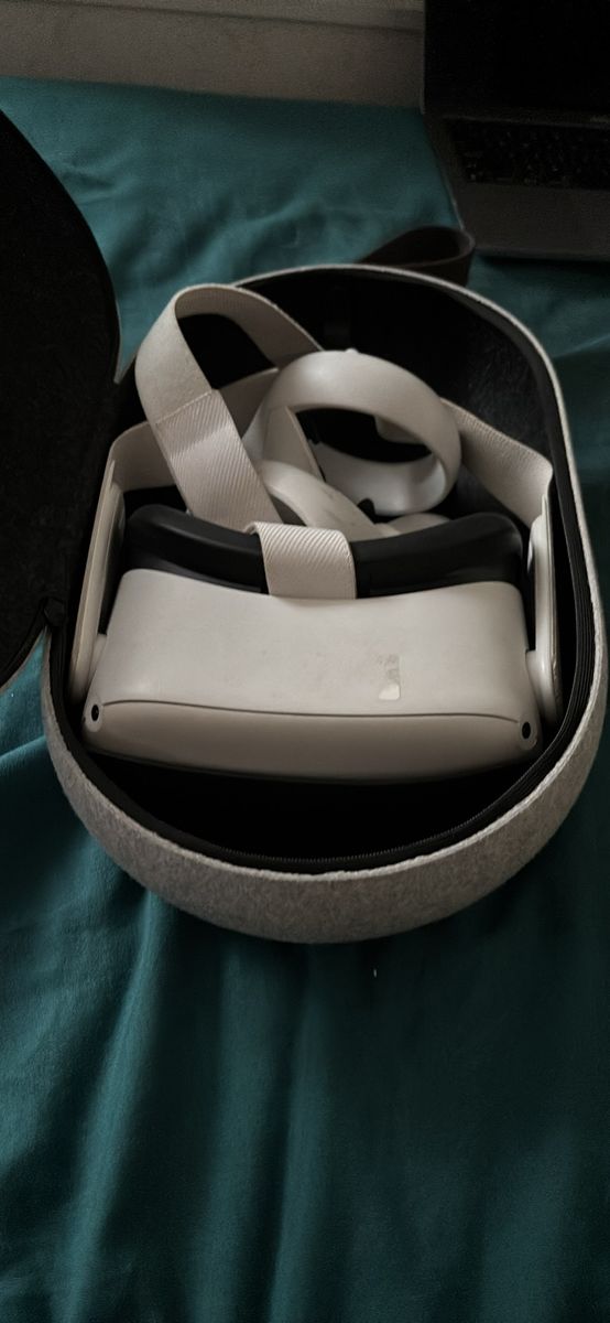 First come first served Need gone tonight Oculus Meta Quest 2 VR Headset with Controllers & Official Carrying Case