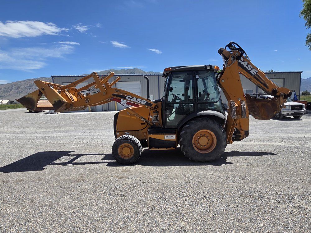 Case 580 Super N Backhoe Loader - Excellent Condition, Cab, Extendahoe, Ride Control