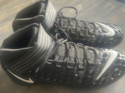 Nike Men's High-Top Football Cleats Size 12.5