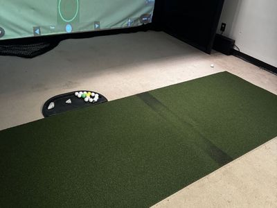 Optishot Nova golf simulator