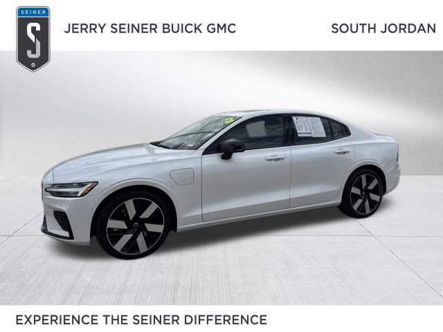 2025 Volvo S60 T8 Ultra