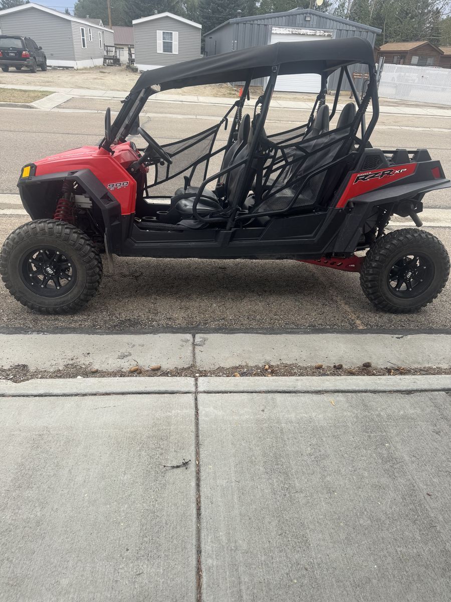 2012 RZR XP 900 4 Seater