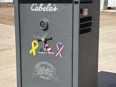 Cabelas Signature LZ-35 Gun Safe