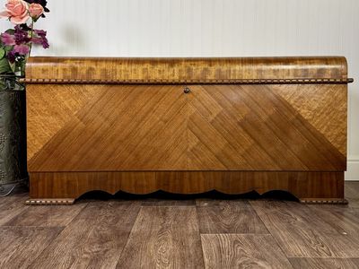 Lane Art Deco Waterfall Cedar Chest / Trunk