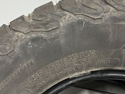 BFG KO2 LT265/75R16 123/120R