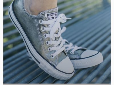 New converse size 9
