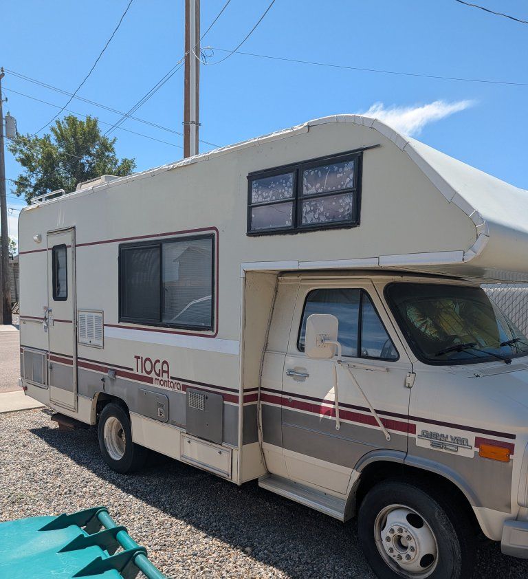 Tioga Montara Class C RV Camper Chevy Van 30