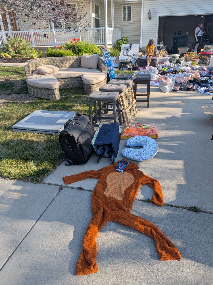 Lard Multi Family Yard Sale