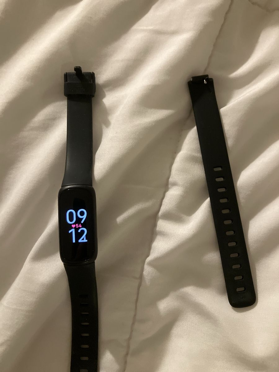 Fitbit inspire 3. Very lightly used.