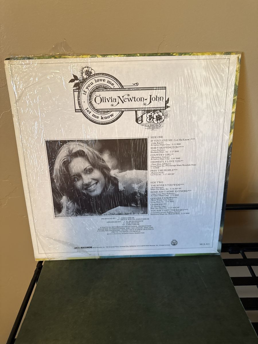 Olivia Newton-John - If You Love Me, Let Me Know Vinyl LP (1974 MCA Records)