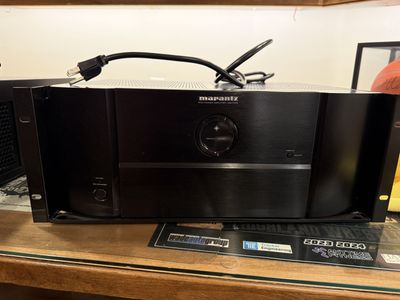 Marantz MM7055 5-channel amplifiers