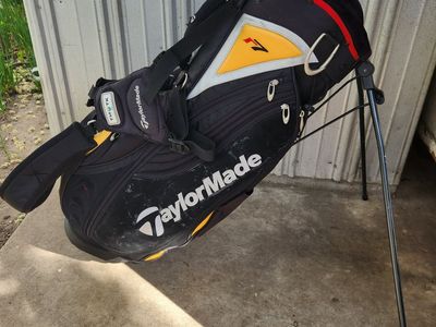 Taylormade R7 Golf Bag, Standing, 5 hole, w/rainco