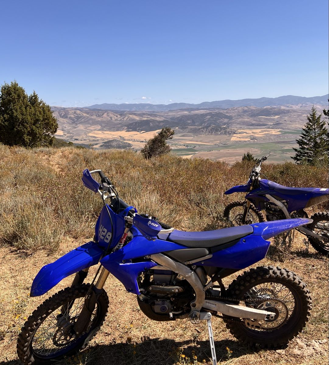 2023 Yamaha YZ450FX w/ Yeti 129FR