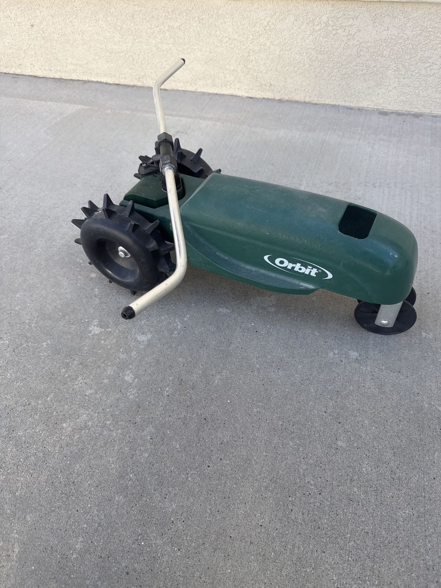 Orbit lawn Tractor Sprinkler