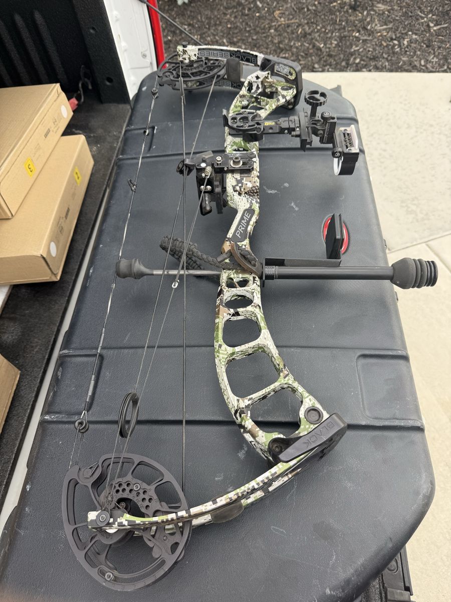 Prime Black 3 Compound Bow