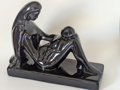 Mother and Child Sculpture - Vintage Haeger Potteries, Glossy Black, 13.5"x11.5"