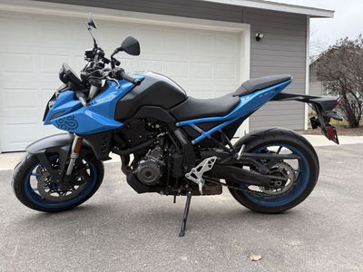 2023 Suzuki GSX-8S
