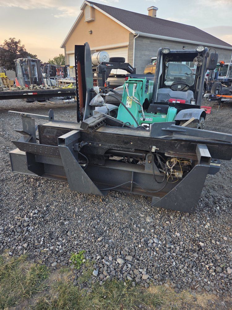 GIYI GY-FLS72 Skid Steer Log Processor/splitter