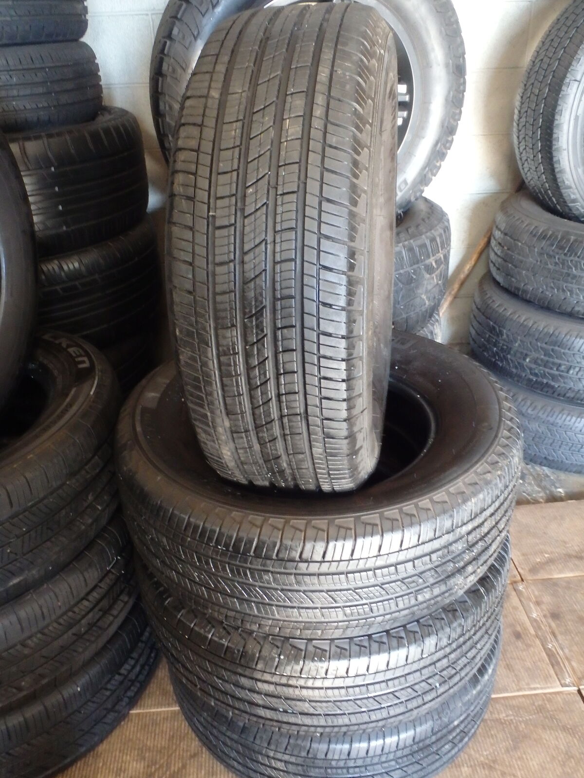 265/65R17 MICHELIN PRIMACY LTX SET OF USED TIRES