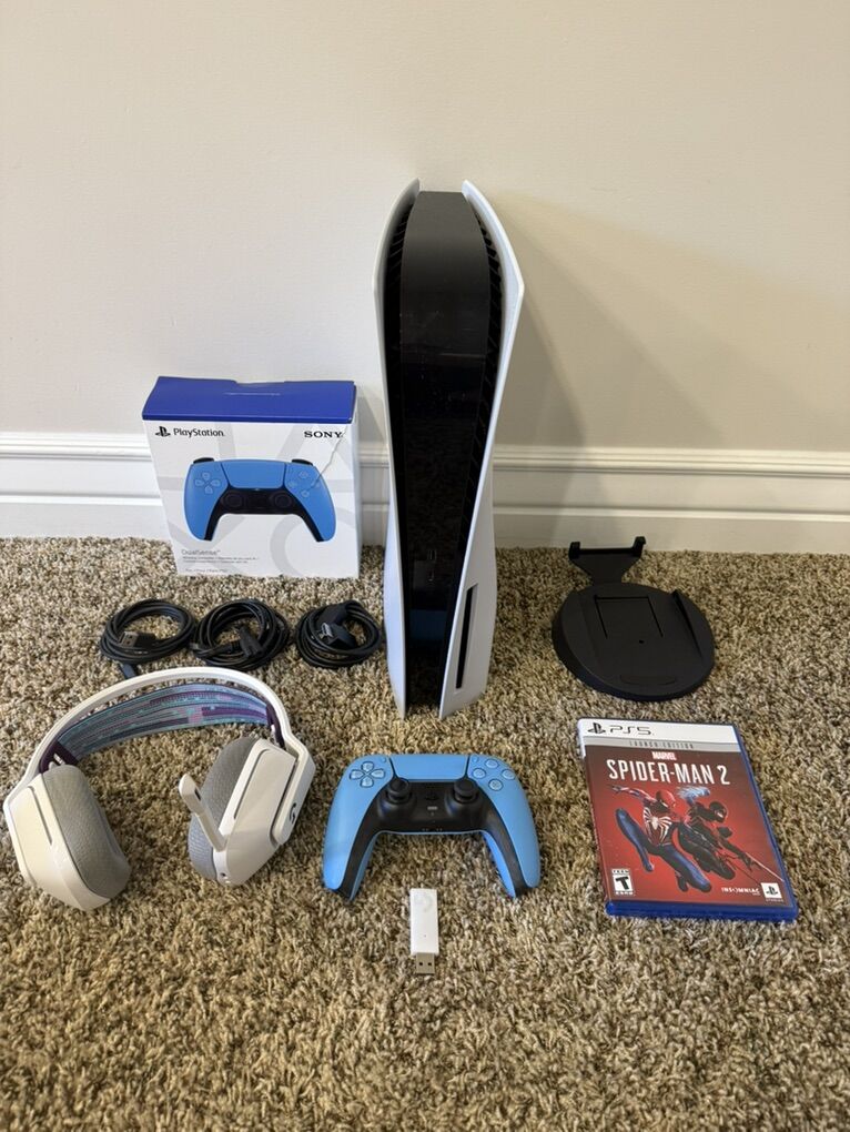 PlayStation 5 Disc Bundle (Like New)