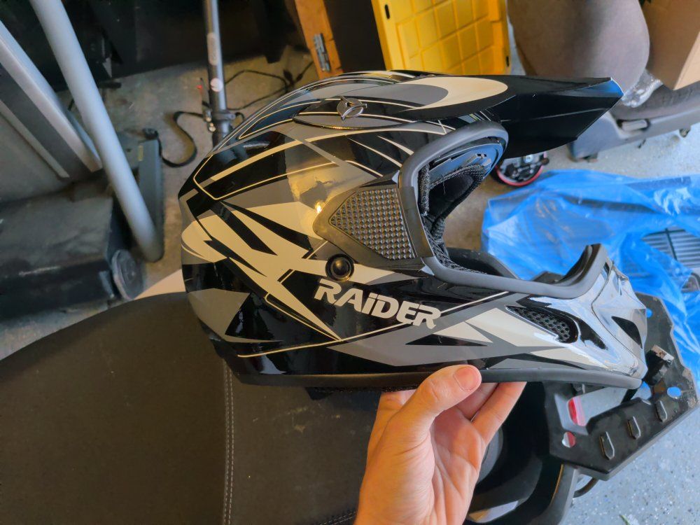 Raider Off-Road Powersports Helmet Black Silver Graphics - Size Medium