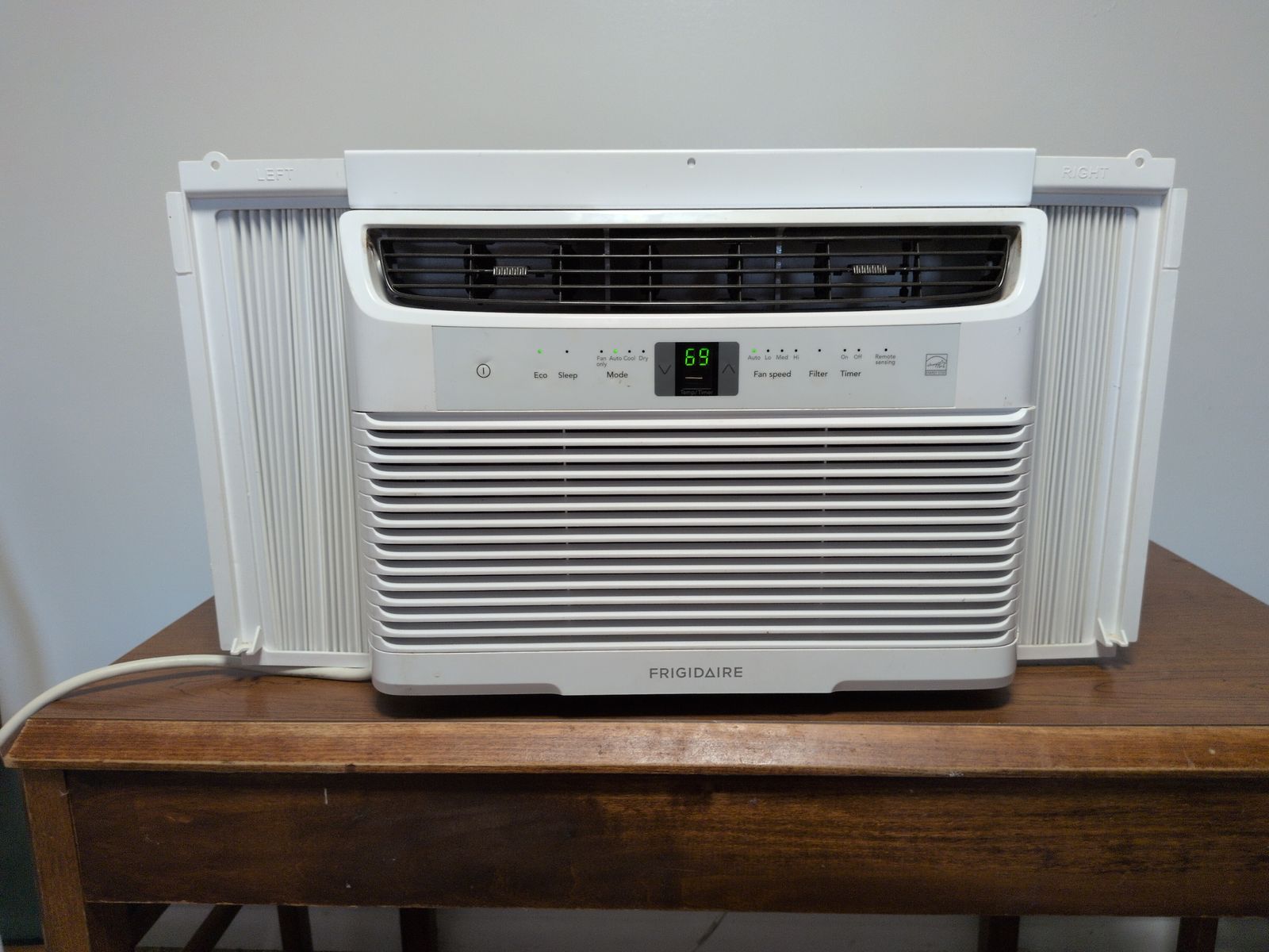 Frigidaire 5,000 BTU Window AC – Works Great, Clean – $100