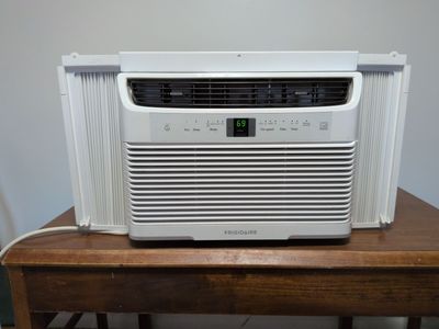 Frigidaire 5,000 BTU Window AC – Works Great, Clean – $100