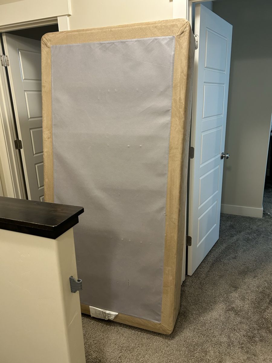 Free twin Box Spring -Springville porch pickup