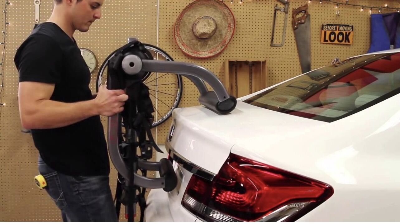 Yakima King Joe Pro trunk-mounted bike rack