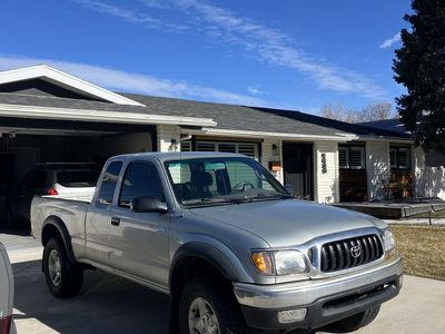2003 TOYOTA TACOMA SR5