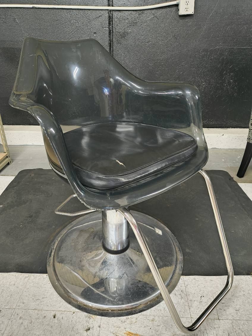 Barber/Salon chair