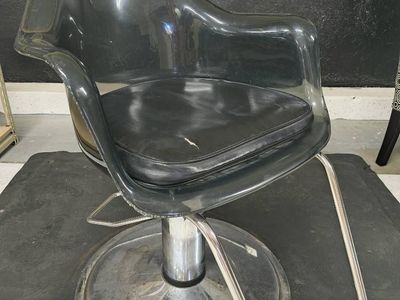 Barber/Salon chair