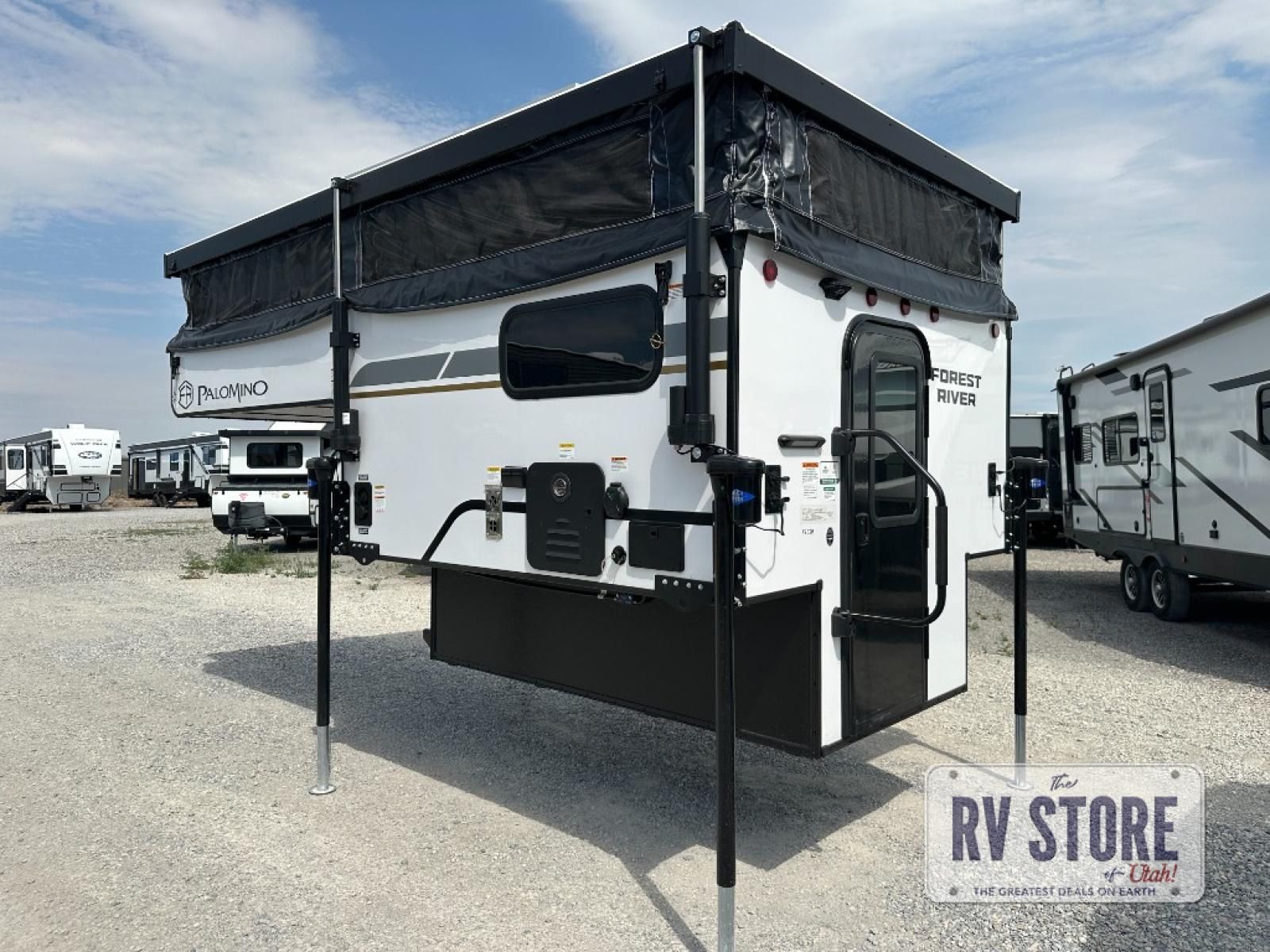 2027 Palomino Backpack Edition SS-550 Truck Camper U Shaped Dinette