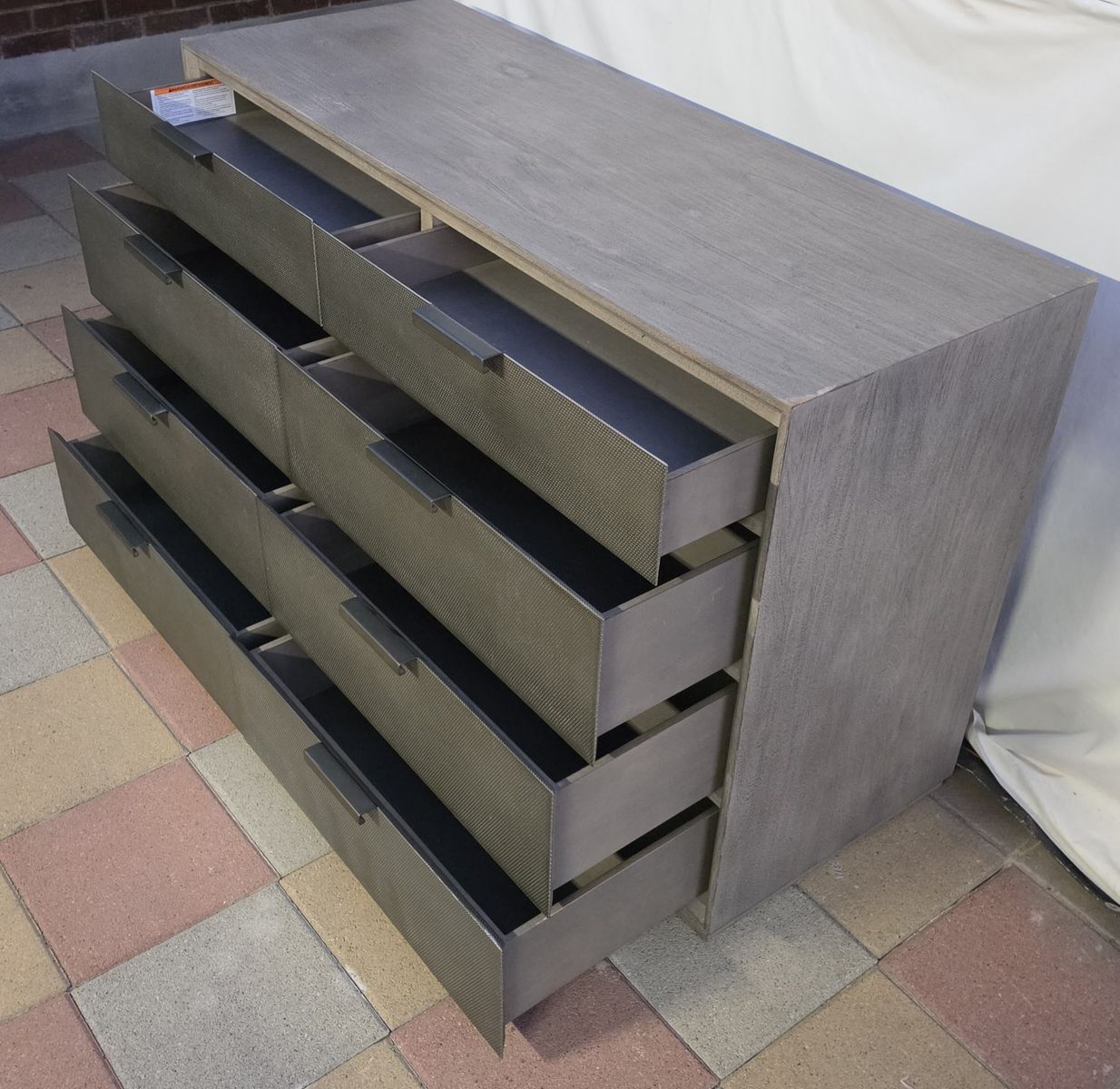 Main image 6