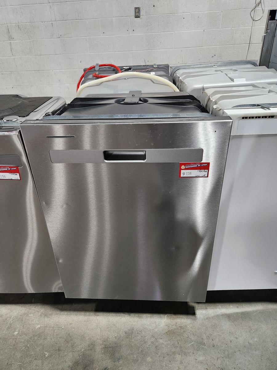 GREAT WHIRLPOOL STAINLESS STEEL DISHWASHER! W-WARRANTY