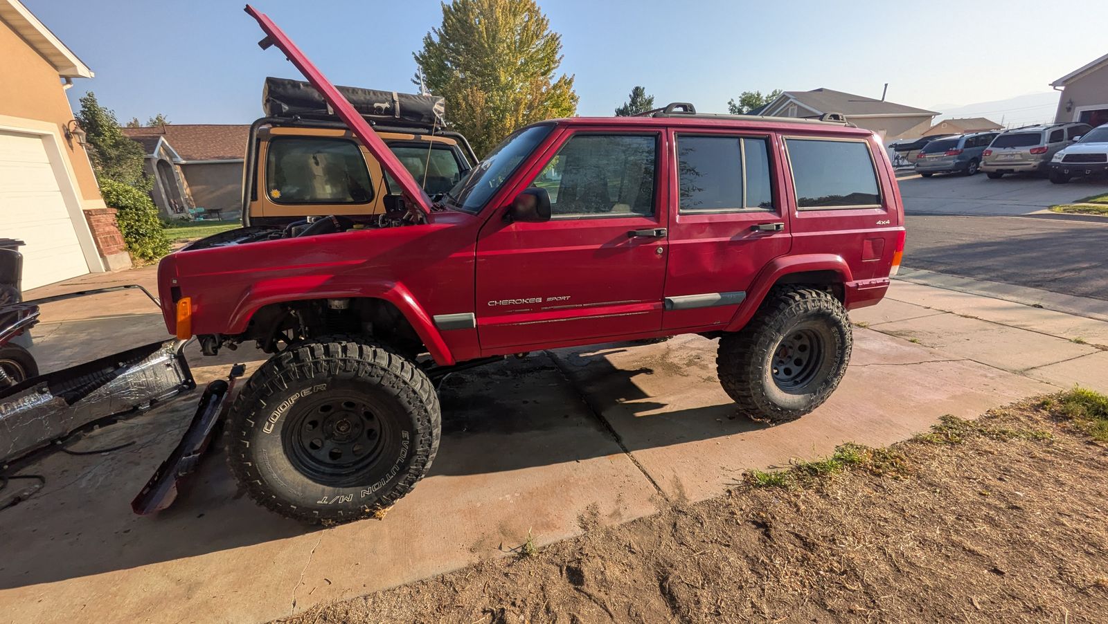 Jeep Cherokee 4.5" lift 4 link cavfab suspension