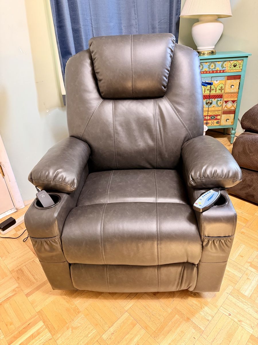 Grey Faux Leather Power Recliner w/ Massage, Heat, USB, Cup Holders & Remote - Excellent Condition
