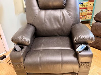 Grey Faux Leather Power Recliner w/ Massage, Heat, USB, Cup Holders & Remote - Excellent Condition