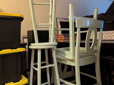 4 Barstools