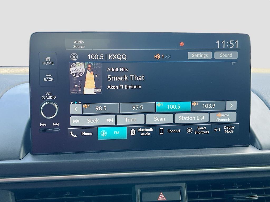 2024 HONDA PILOT EX-L w/Rear Captain's Chairs