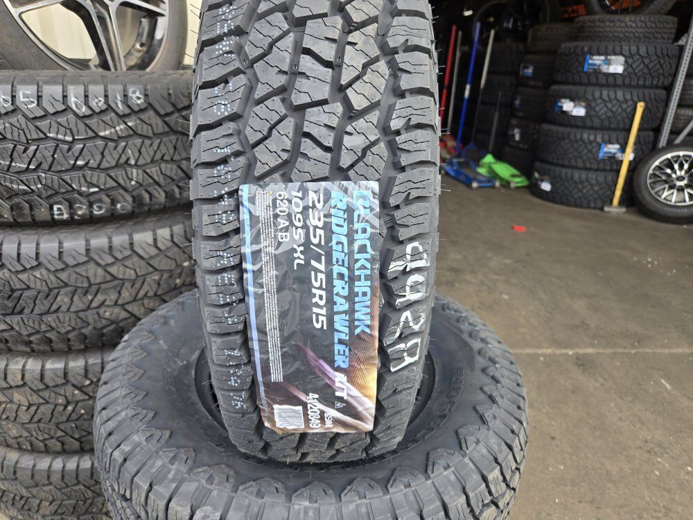 SET 235/75R15 RIDGECRAWLER BLACKHAWKA/T